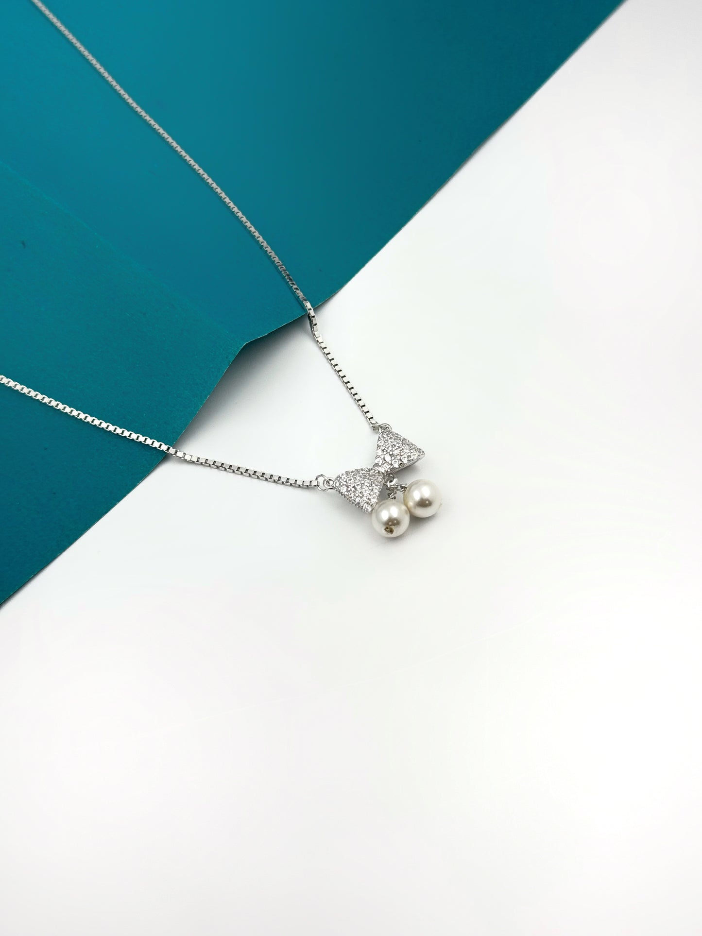 Pearl Pendant Drop