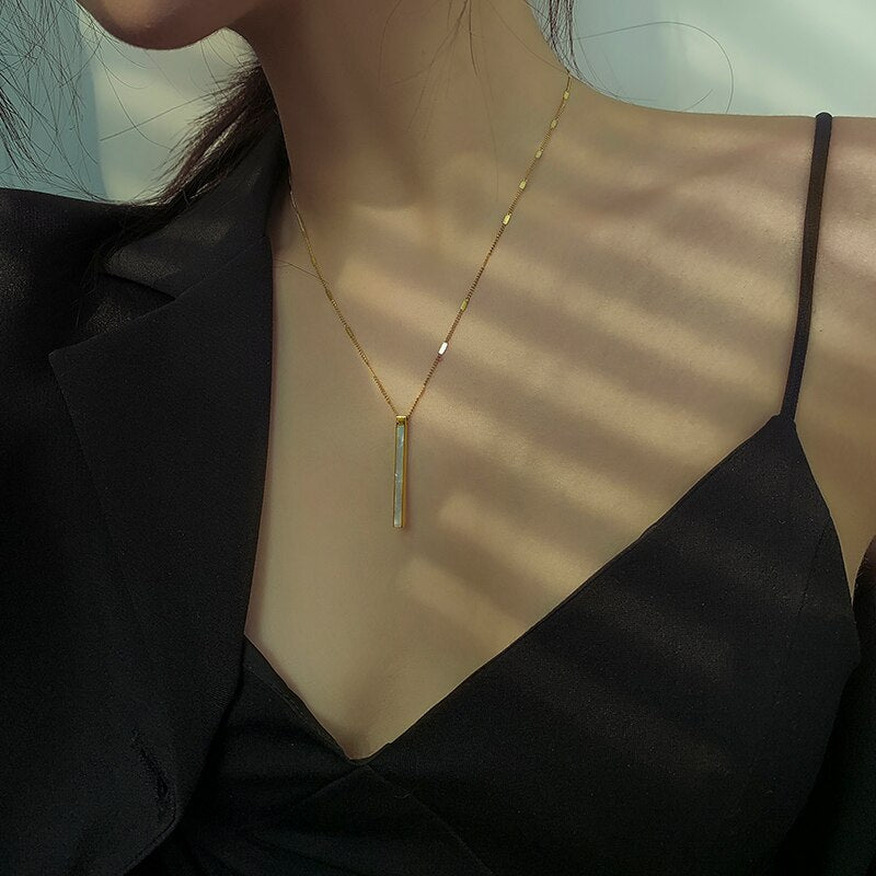 Pearl chain pendant