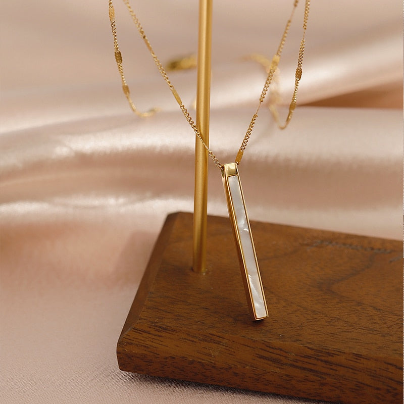 Pearl chain pendant