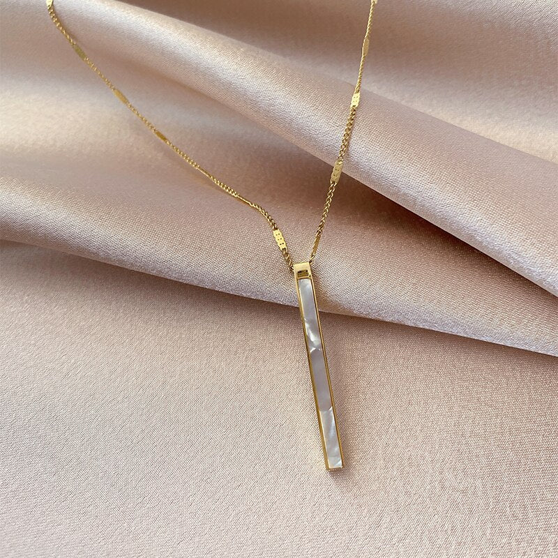 Pearl chain pendant