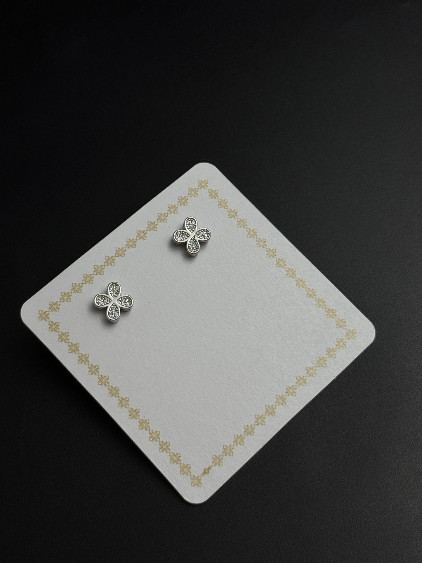 ER 01