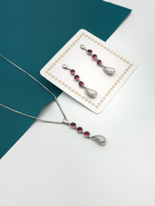 Pendent set
